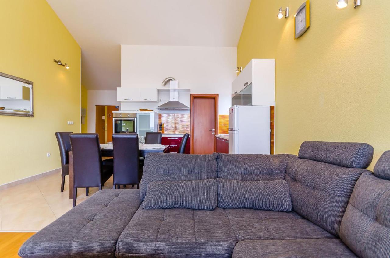 Apartments Melita Trogir Zimmer foto