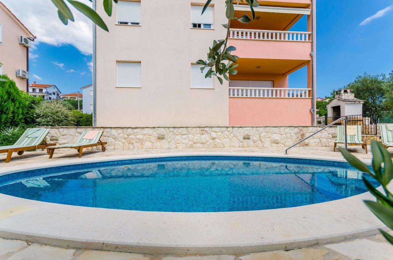 Apartments Melita Trogir Exterior foto