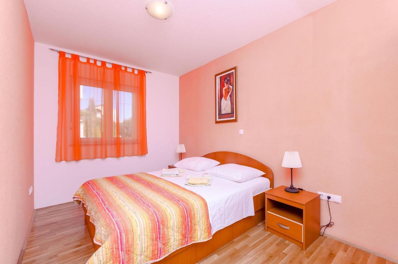 Apartments Melita Trogir Exterior foto